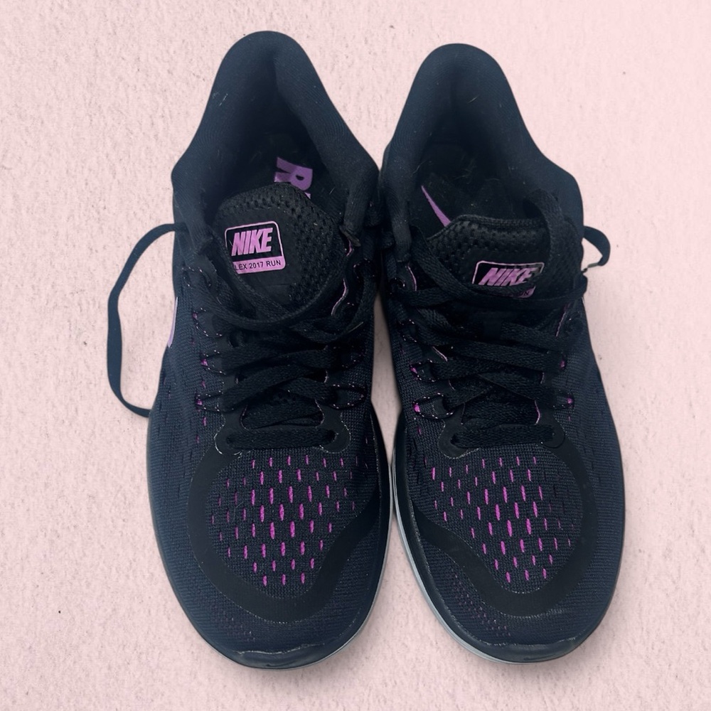 Nike Women Black & Purple Athletic Running Sneakers